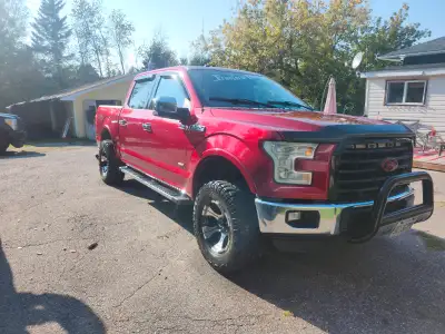 2016 ford f150 lariat 3.5 crewcab Lots of new parts New breaks New wheel bearings timken New rear sh...