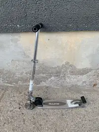 Kick scooter (by Razor)