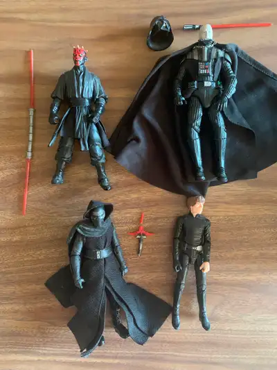 4 loose Star Wars black series, View more