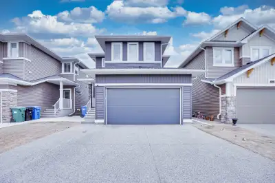 Front Garage House Rent- Redstone