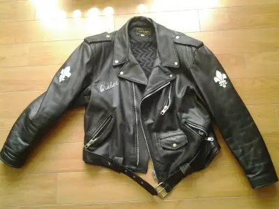 Manteau de cuir véritable doublé., View more