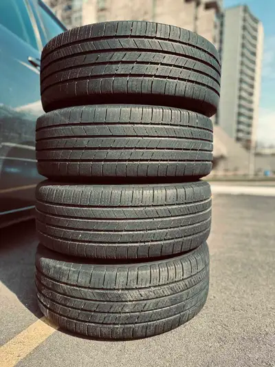 I am selling a complete set of 4 Michelin Defender T+H tires mounted on heavy-duty black steel rims....