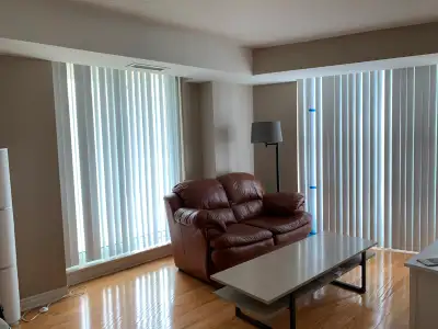 1 Elm Dr W, Mississauga. Great Luxury Condo in the Heart of Mississauga, Walking Distance to Square...