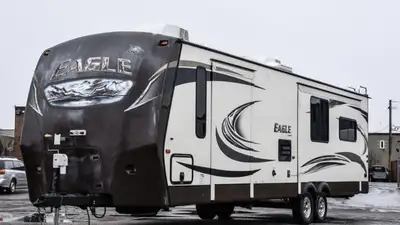 Excellent condition - currently parked on seasonal lot. Move in ready. - Well maintained, very clean...