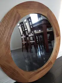 31"x31" Round Rustic Mirror (new condition)