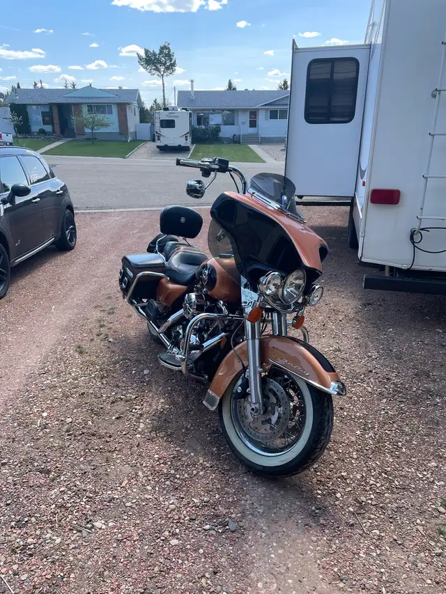 Harley Road King  in Touring in Red Deer - Image 7