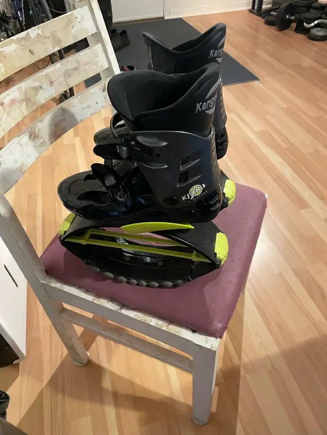 Kangoo Jumps in Skates & Blades in Longueuil / South Shore - Image 4