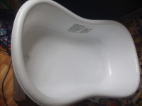Infant/Toddler bath tub + lots of good items for sale      5718