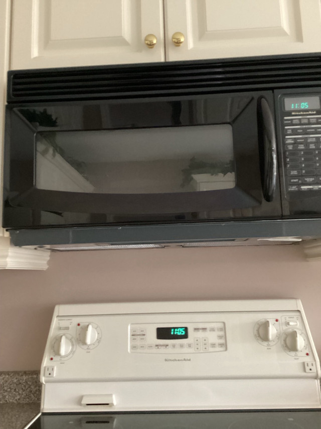 Kitchenaid over the range microwave in Microwaves & Cookers in La Ronge - Image 2