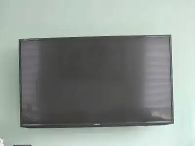 Excellent condition 50 inch Samsung TV un50h5203af model # Must pick up and dismantle from wall for...