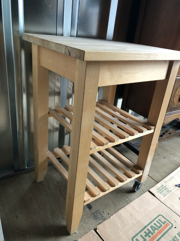 kitchen cart/mini table $50 24"x20"x34" in Other Tables in Kelowna - Image 2