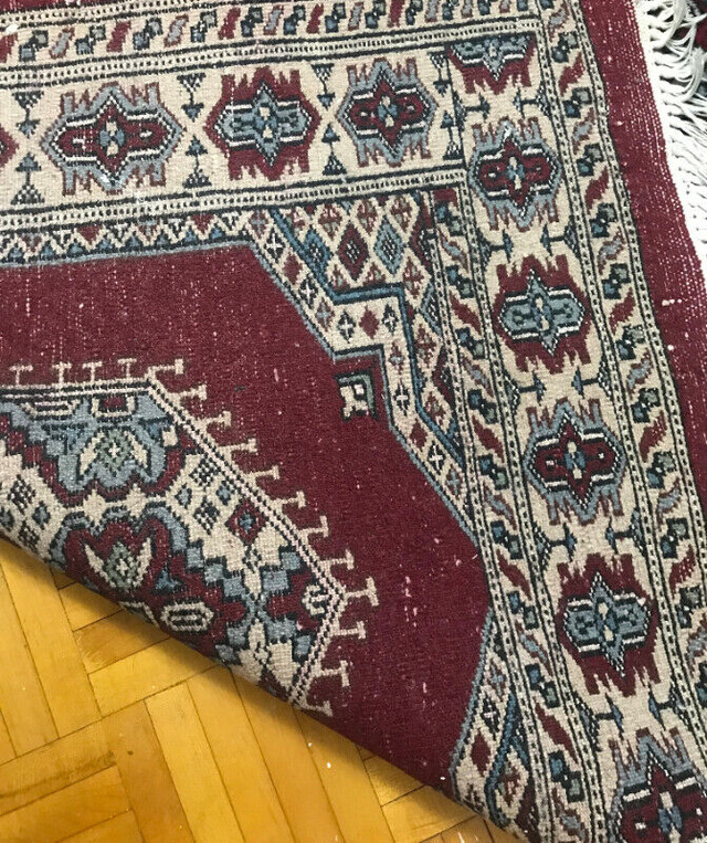 6` x 4`  Persian Handmade Rug  - Mint Condition in Rugs, Carpets & Runners in Oshawa / Durham Region - Image 2
