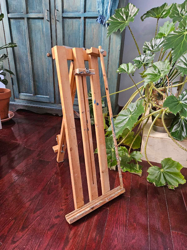 Chevalet / Easel in Hobbies & Crafts in Gatineau