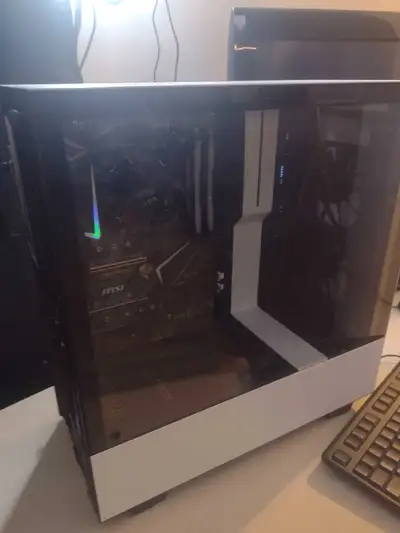 Ordinateur ASUS pret pour votre carte video, View more