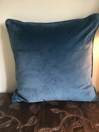 Velvet style Accent Pillow