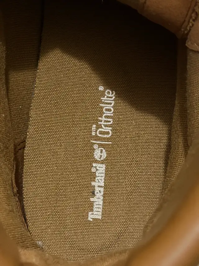 Timberland Boots - Women’s Sz 10 in Women's - Shoes in Markham / York Region - Image 5