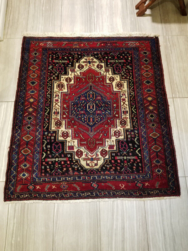 Original Hand Made Persian Wool Silk Rug Carpet 4.3'x3.8' (Iran) in Rugs, Carpets & Runners in City of Toronto