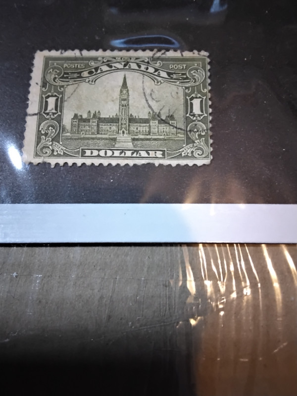 1929 Canada One Dollar Postage Stamp Scott #159 in Arts & Collectibles in Edmonton