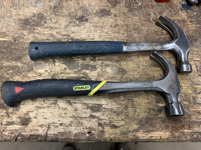 2 marteau 1 antivibe Stanley et 1 Estwing 25$ chaque dans Outils à main  à Longueuil/Rive Sud - Image 2