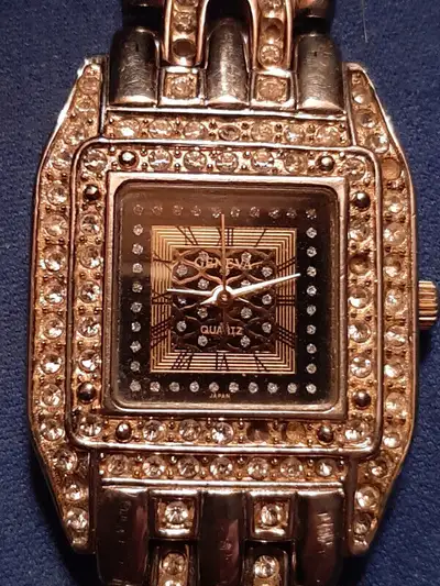 "GENEVA" MEN'S CRYSTAL STUDDED QUARTZ WATCH, View more