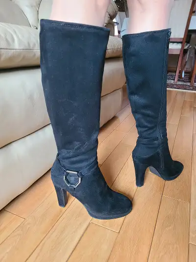 Black boots.Suede.Size 8.5. Good condition, View more