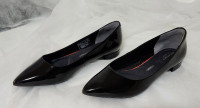 Ladies Rockport Leather Black flat shoes - size 39