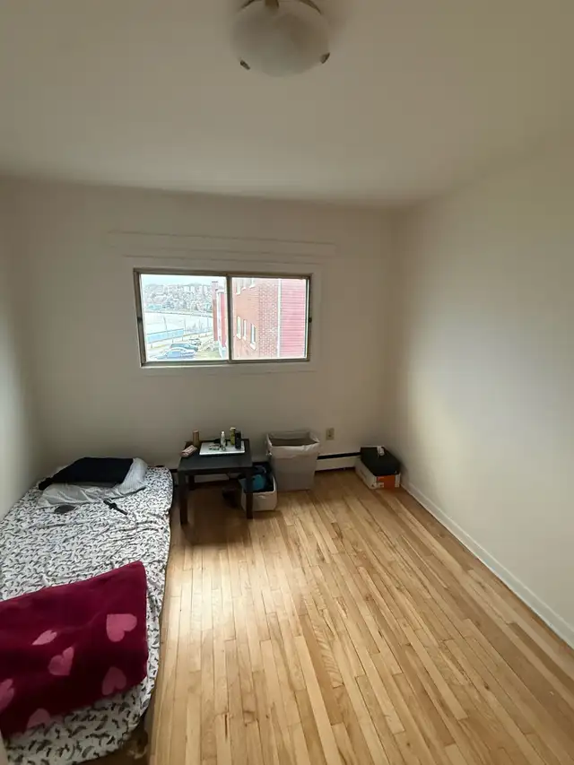 PRIVATE ROOM