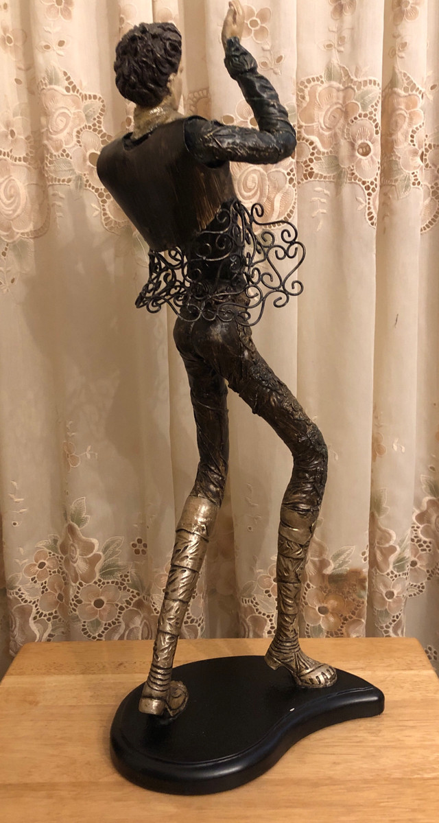 Artmax Pair of  Spanish Dancer  Figurine in Arts & Collectibles in Mississauga / Peel Region - Image 4