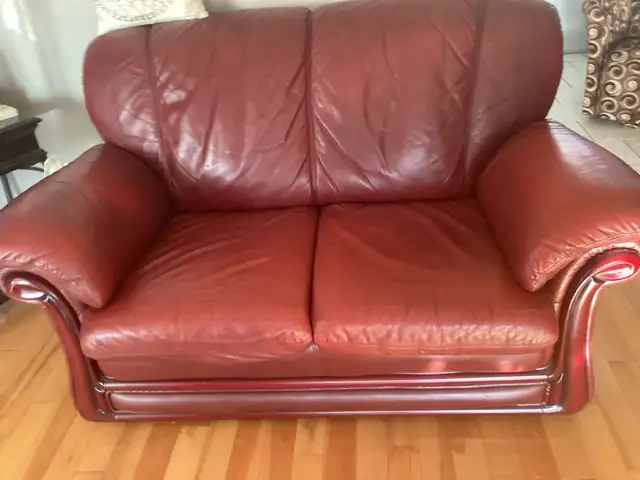 Leather Sofa Set in Multi-item in Charlottetown - Image 4