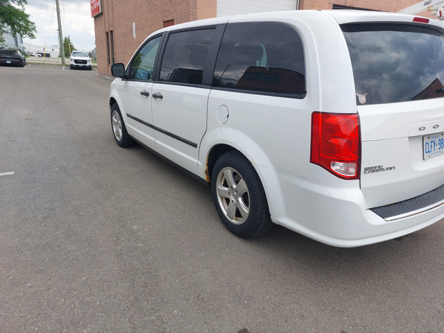 2014 Dodge Caravan in Cars & Trucks in Mississauga / Peel Region - Image 4