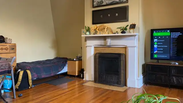 RM wanted In 3 Bedroom Victorian Downtown Apartment in Room Rentals & Roommates in St. John's - Image 4