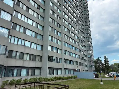 Bathurst and Finch 3 Bedroom