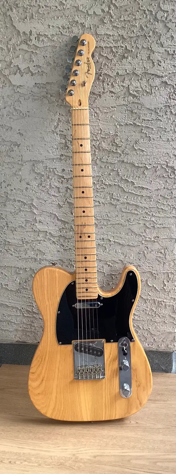US Standard FENDER Telecaster GUITAR w/ Original Hardshell Case! in Guitars in Banff / Canmore - Image 3