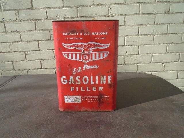 Eagle Manufacturing Co E-Z Pour Gas Can in Arts & Collectibles in Pembroke