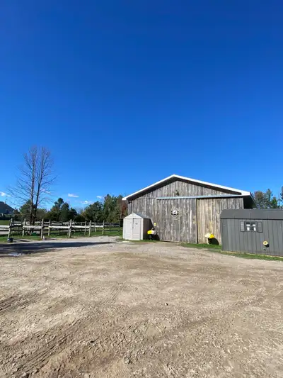 Outdoor Horse Board in Elmvale, View more