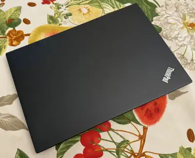 Lenovo ThinkPad T14s i7 Laptop 256gb SSD 16gb Memory, View more