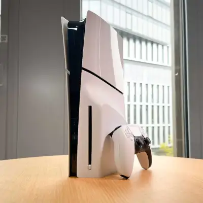 PS5 1MANETRE VERSION DISQUE SPECIAL 500$ SI VENDU RAPIDEMENT, View more