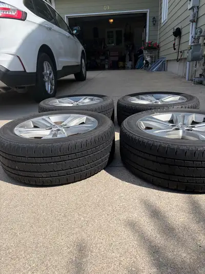 These pre-owned Bridgestone Alenza H/L tires mounted on genuine Toyota alloy rims are ready to get y...