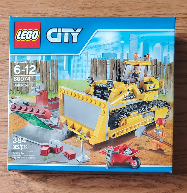 Lego Bulldozer 60074 | Toys & Games | Hamilton | Kijiji