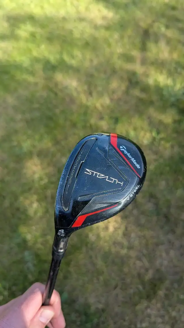 Titleist Sunday Bag with TaylorMade Clubs in Golf in Barrie - Image 4