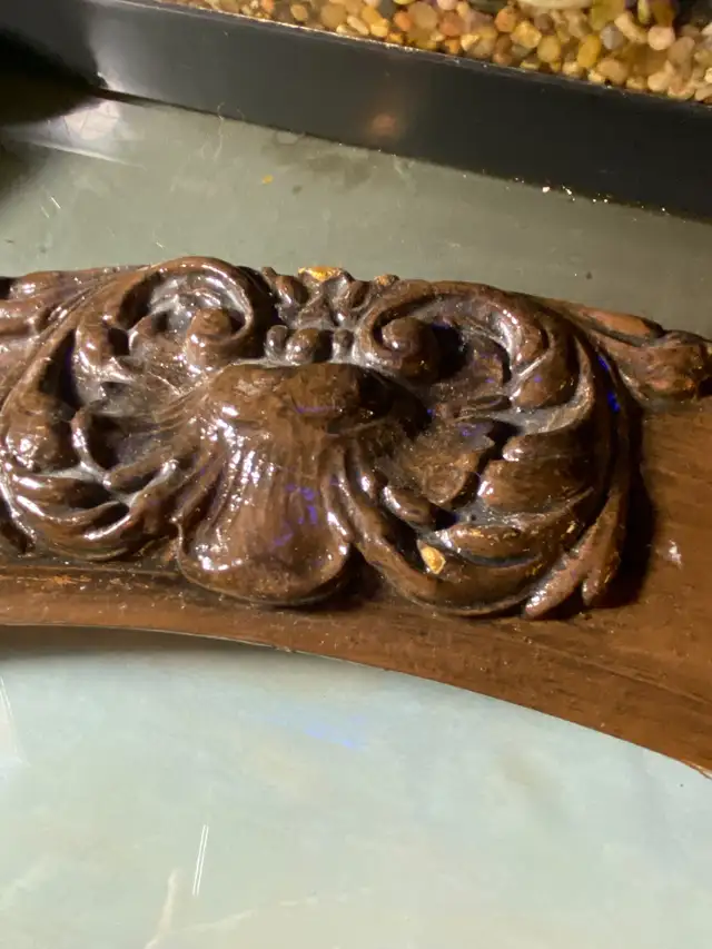 Antique Brown Frame Oval Wood Bubble Glass Carved Convex Ornate in Arts & Collectibles in Vancouver - Image 5