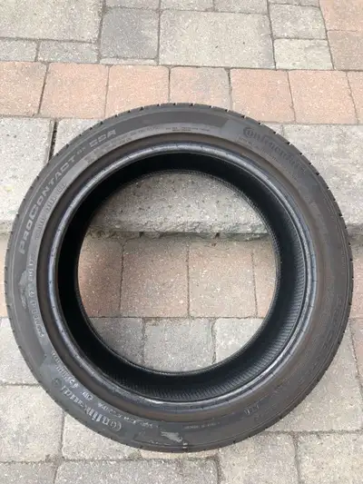 Selling 2 x REAR Continental ProContact GX SSR - MOE - 245/40 R18 97H from a 2016 C450 AMG - used ~4...