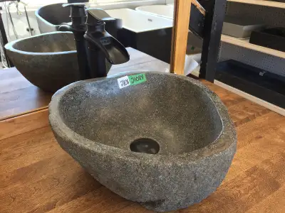 Pour une mise à niveau de votre salle de bain 1691 chemin Gascon Terrebonne. Ici vous trouverez tout...