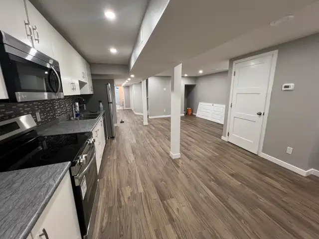 2 bed 1 bath legal basement suite NW Calgary