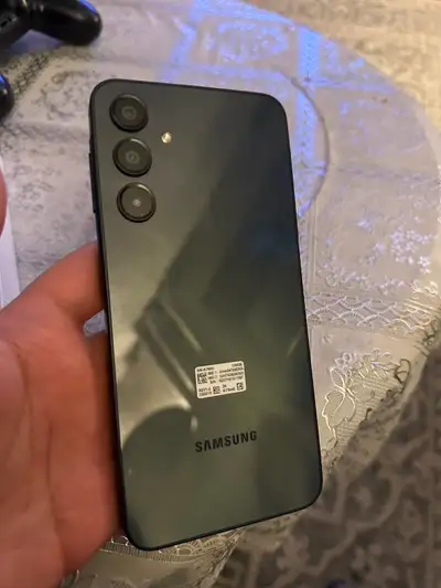 SAMSUNG GALAXY A16 5G $400, View more