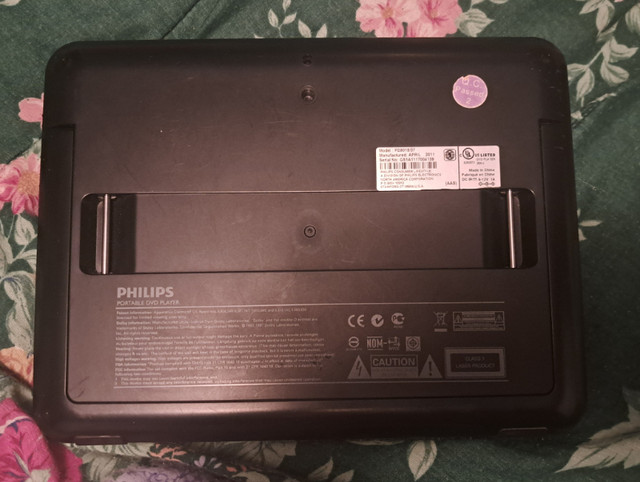 Philips Portable DVD Player for Parts or Repair in General Electronics in Windsor Region - Image 2