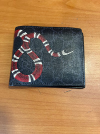 Gucci Snake bifold wallet