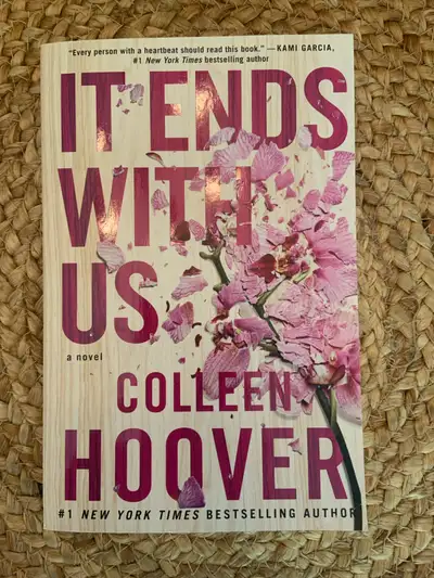 NEW ‘ IT ENDS WITH US ‘ BY COLLEEN HOOVER ! GIFTED, View more
