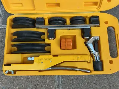 Tube bender set ( Heavy Duty Copper Tube Cutter with Deburring Tool for Cutting Copper, Brass, Alumi...