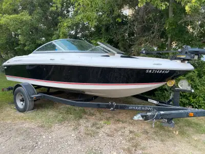 Selling my 2009 Four Winns H180. 3 Litre Volvo Penta. Next to new condition. Seats up to 7, front se...
